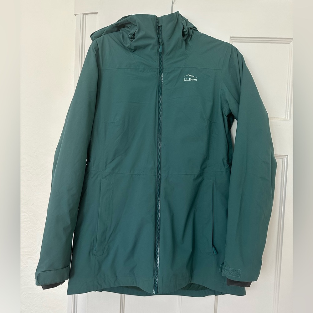 Teal LL Bean jacket - hood, pockets, fully lined and insulated